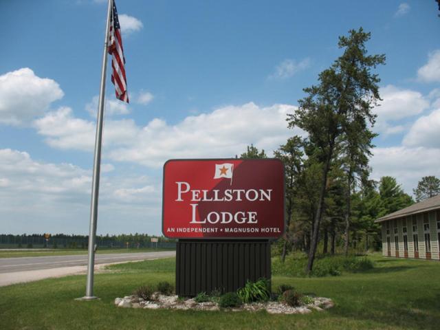 Pellston Lodge Eksteriør bilde